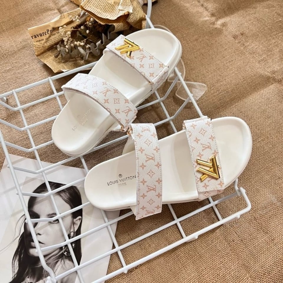 Louis Vuitton Lv Sunset Flat Comfort Mule White 1Ad1Ia view 4