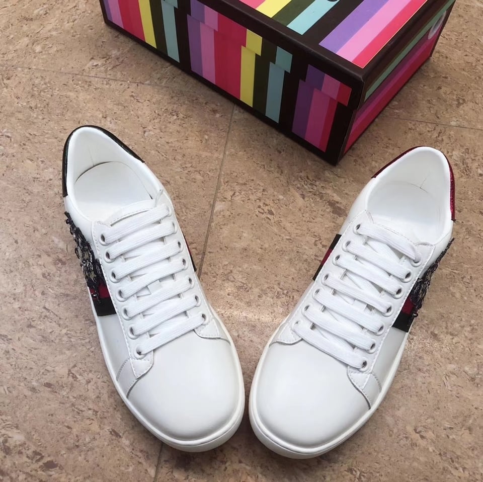 Gucci Women’S Ace Sneaker With Three Little Pig view 7
