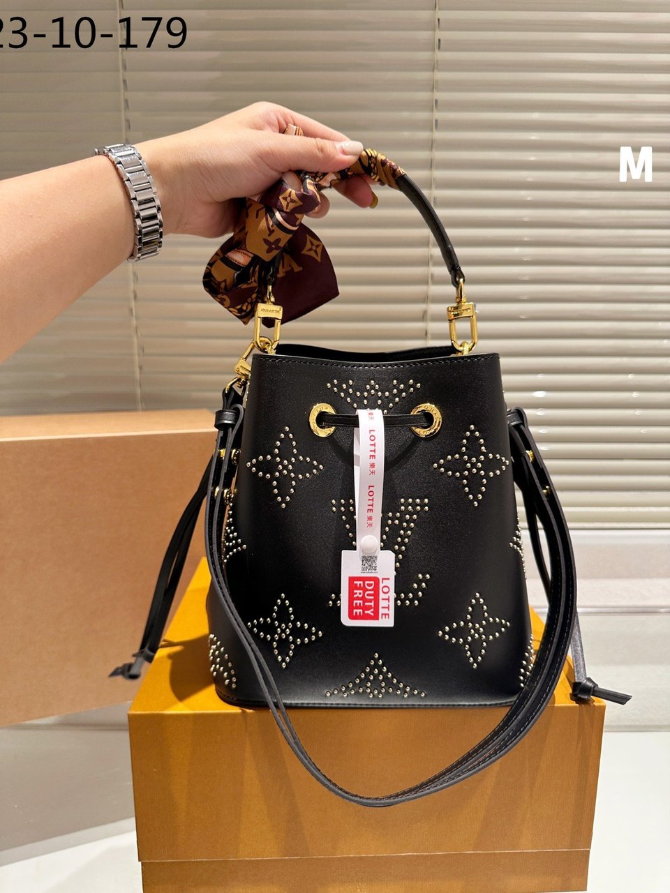 Louis Vuitton N Ono Bb Black 25Cm M46734 view 5