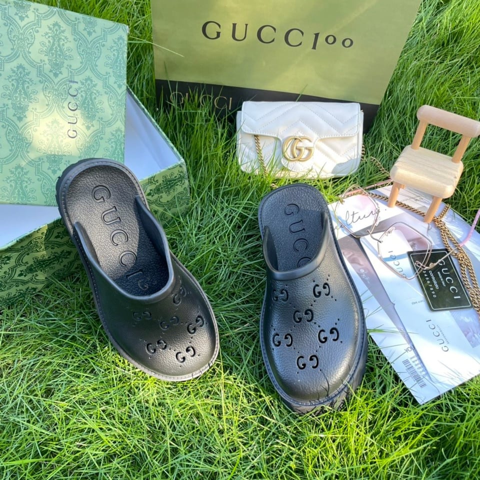 Gucci Men’S Slip On Sandal Black Gg Rubber 655517 Jfb00 1000 view 10