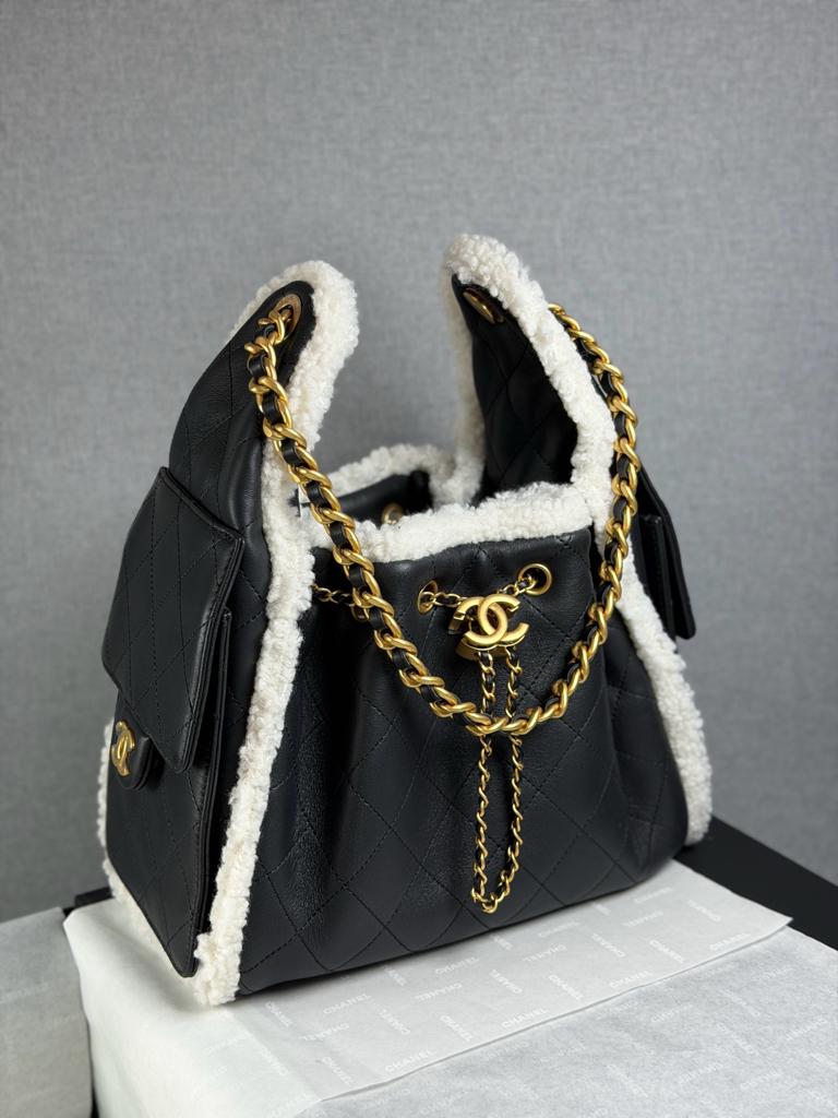 Chanel 25 Small Handbag Crumpled Shearling Sheepskin view 3