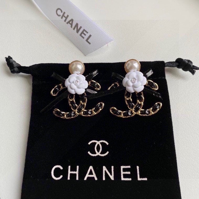 Chanel Cc Black Earrings view 2