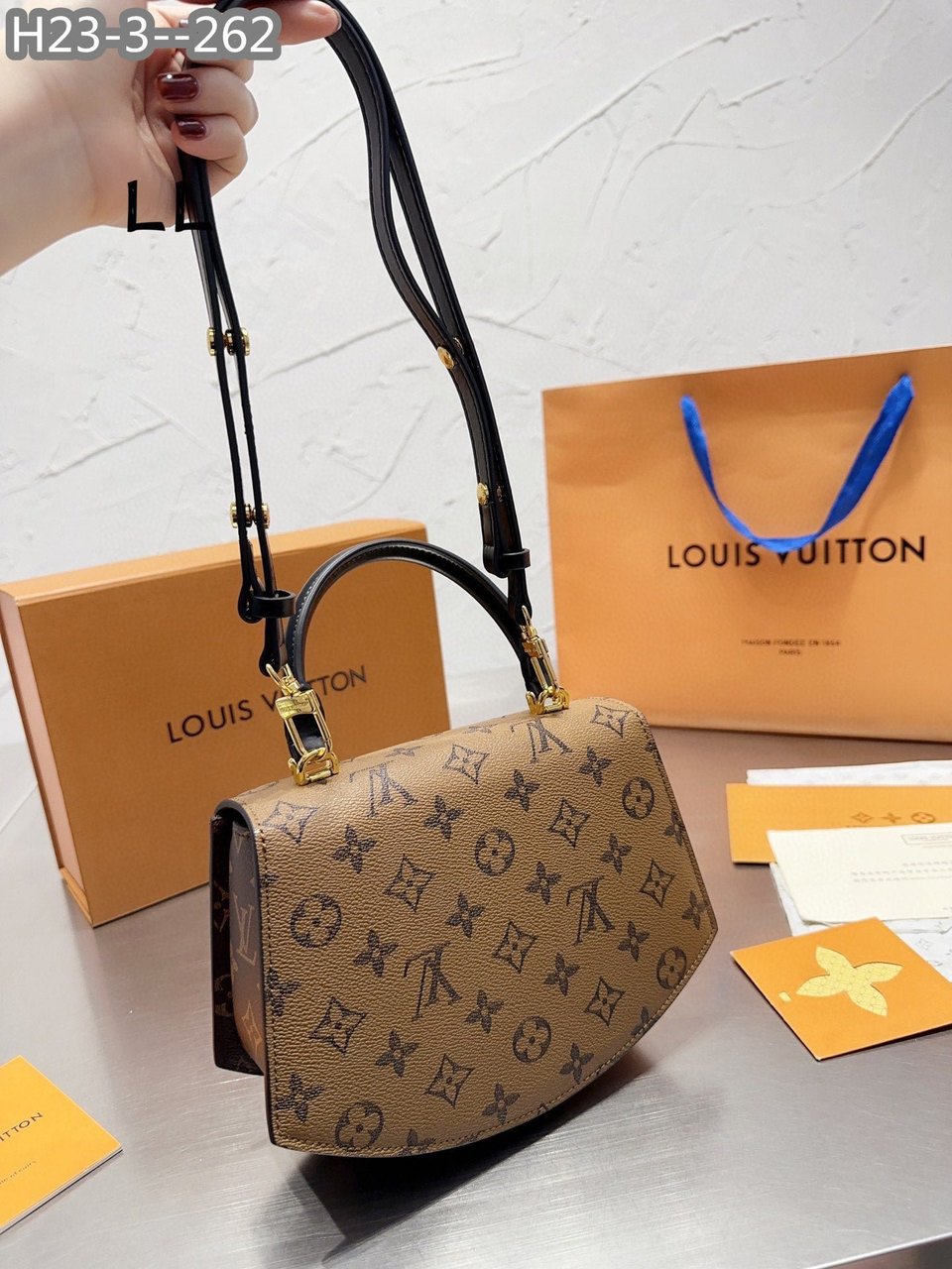 Louis Vuitton Tilsitt Bag Brown 23Cm M46548 view 6