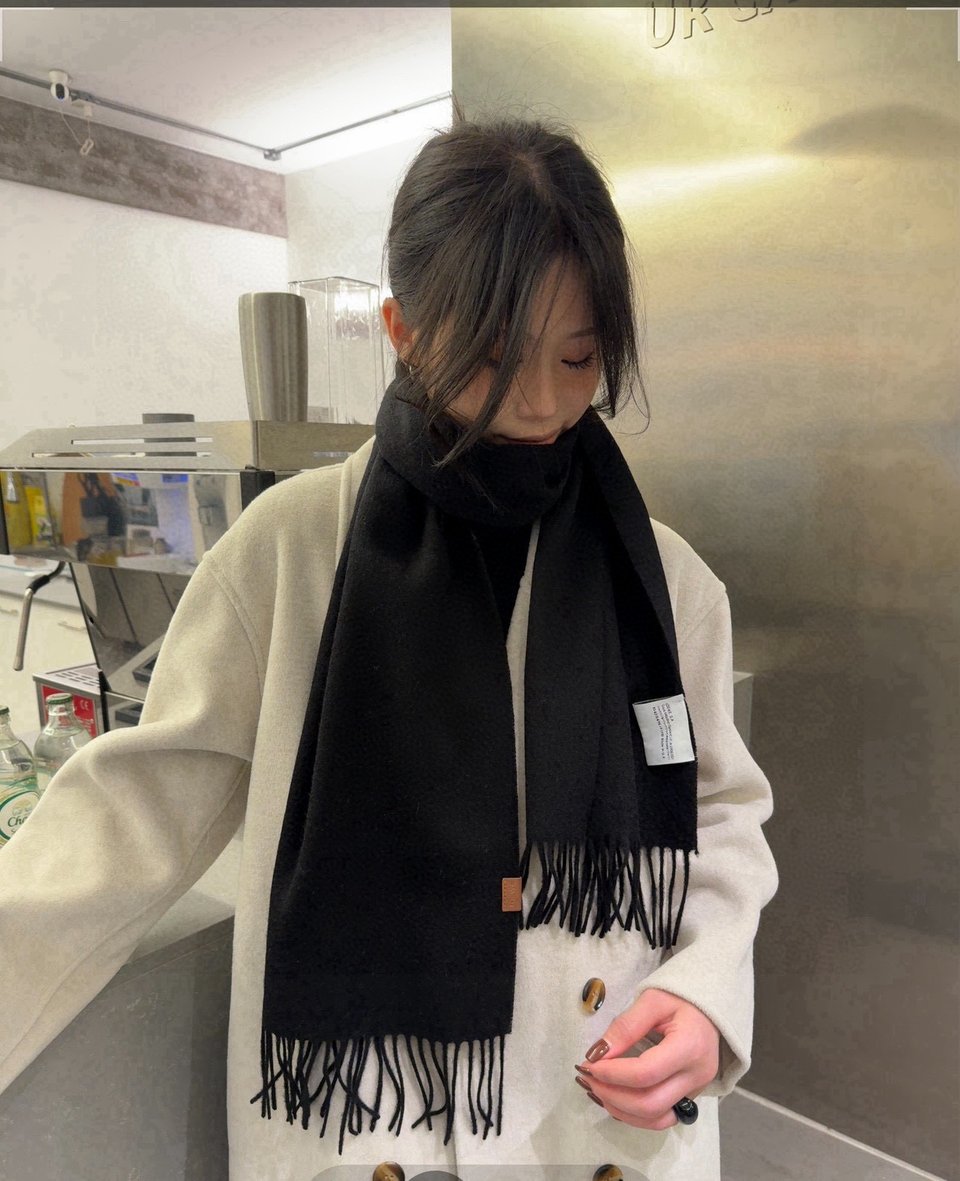 Loewe Mohair Scarf Solid Black For Women 180cm view 3