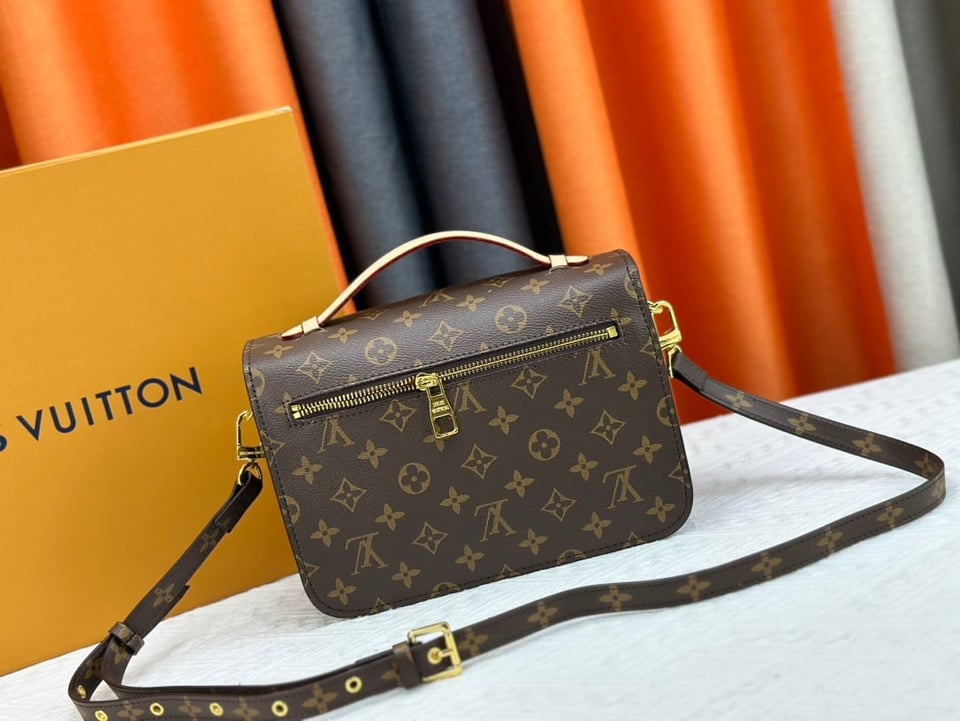 Louis Vuitton Pochette M Tis Monogram Coated Canvas 25Cm M47203 view 6