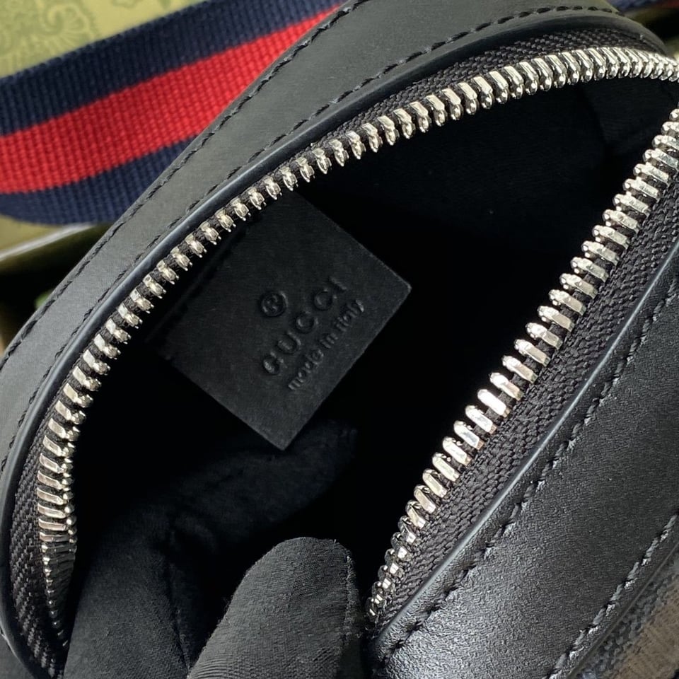 Gucci GG Messenger Supreme Canvas Black For Men 7in/18cm ‎682357 view 12