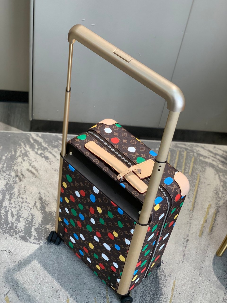 Louis Vuitton x Yayoi Kusama Horizon 55 Monogram Multicolor view 7