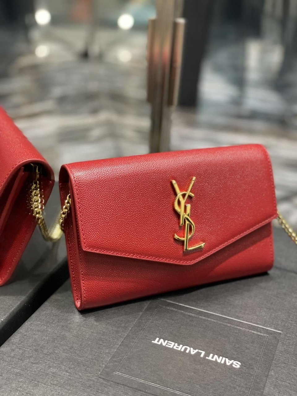 Saint Laurent Uptown Chain Wallet In Grain De Poudre Embossed Leather Red 19Cm view 6