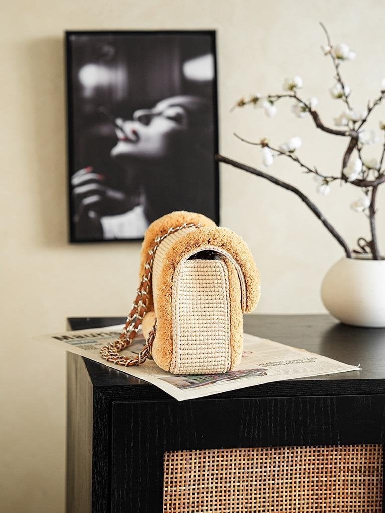 Chanel Foldable Flap Bag Braided Raffia Yarn &amp; Gold-colored Metal 25cm/9.8in Beige AS6163 view 5
