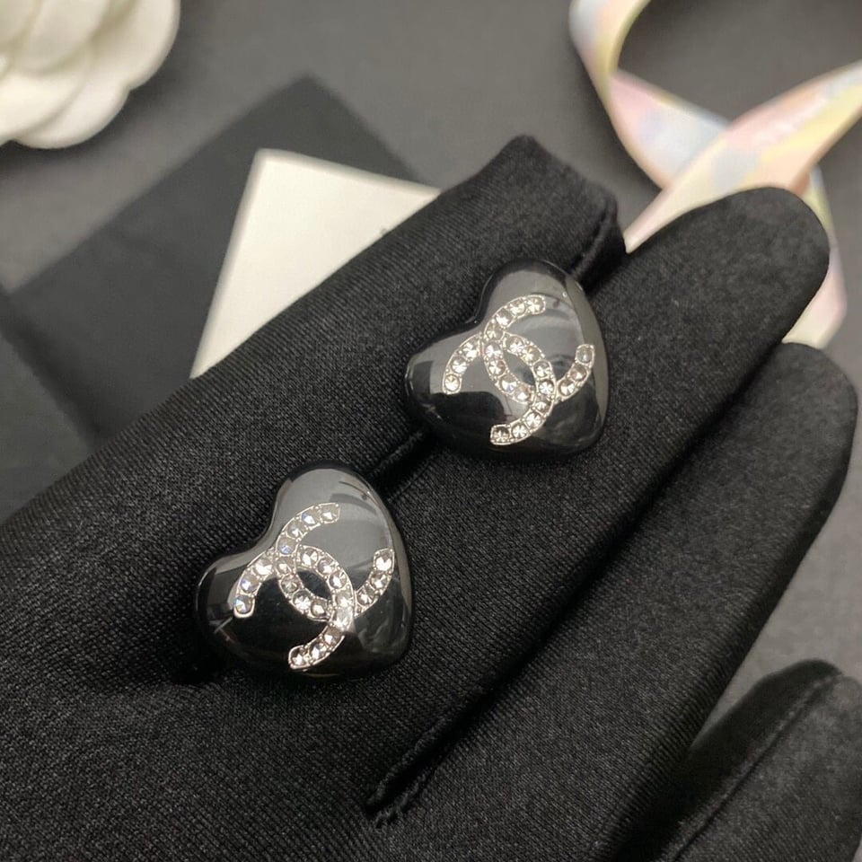 Chanel Heart Black Earrings view 7