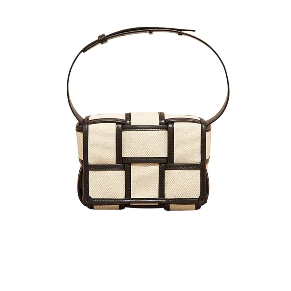 Bottega Veneta Mini Bag Natural Black 17Cm view 2