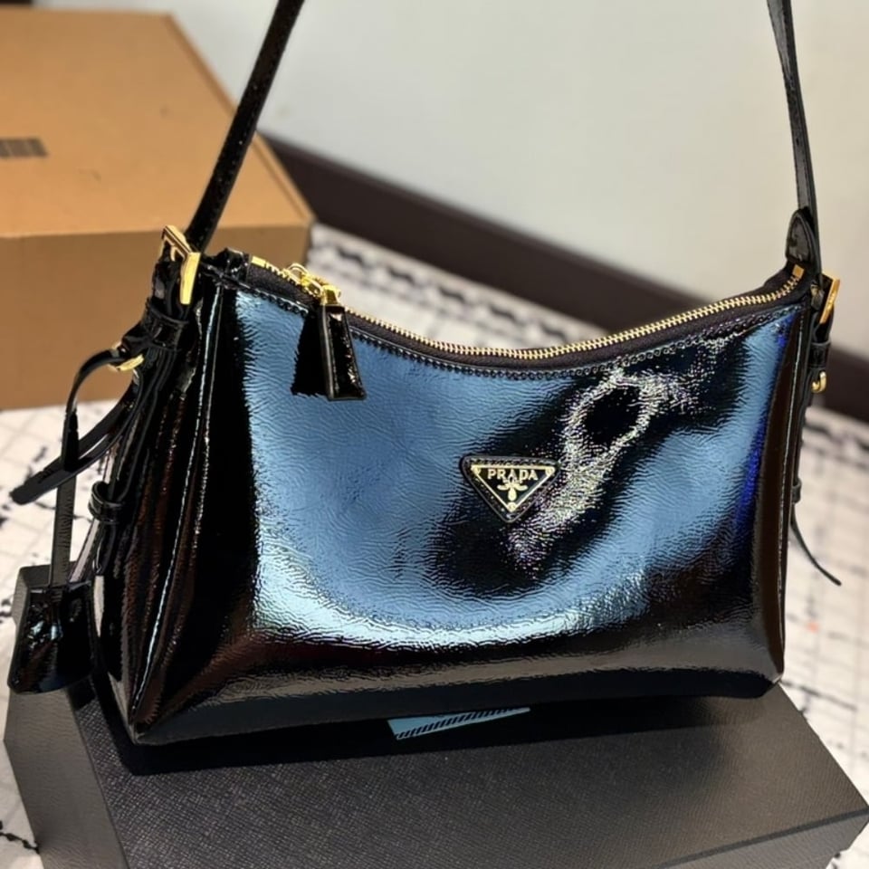Prada Medium Aimée Shoulder Bag Black 30Cm view 3