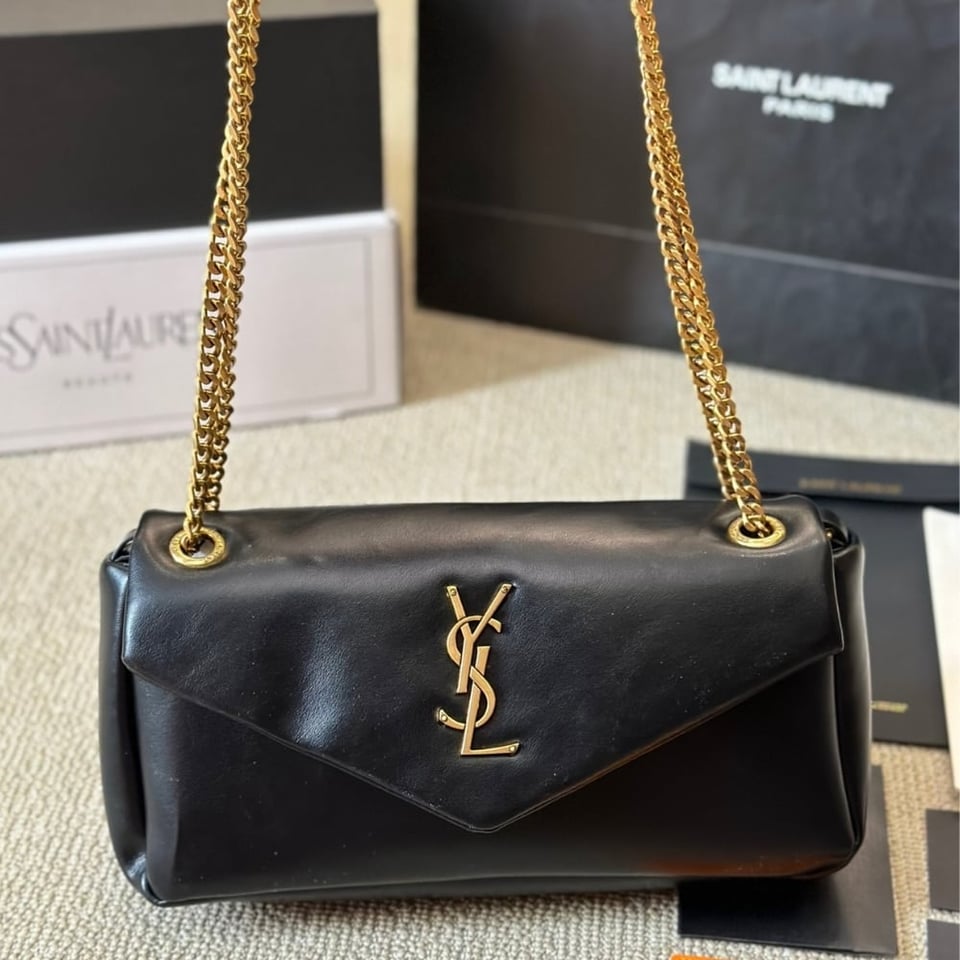 Saint Laurent Calypso Small In Plunged Black 27Cm view 3