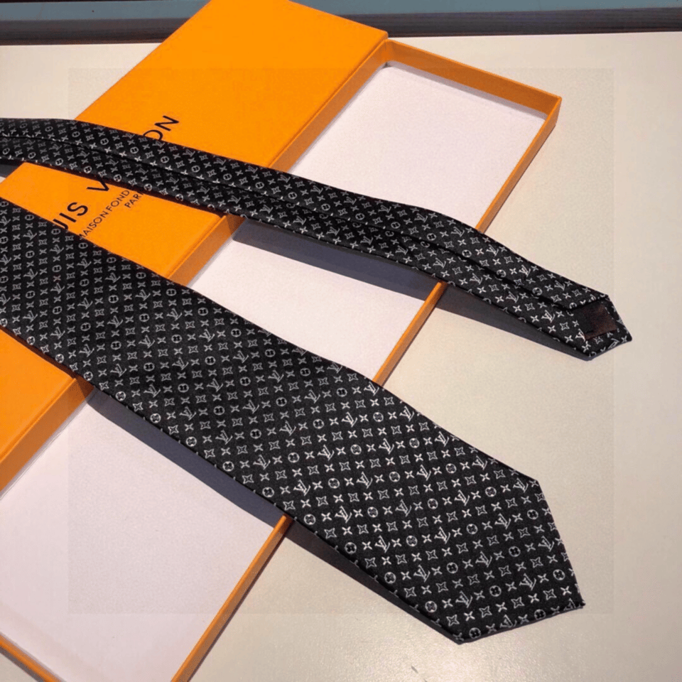 Louis Vuitton Monogram Classic Black Canvas Tie For Men view 7