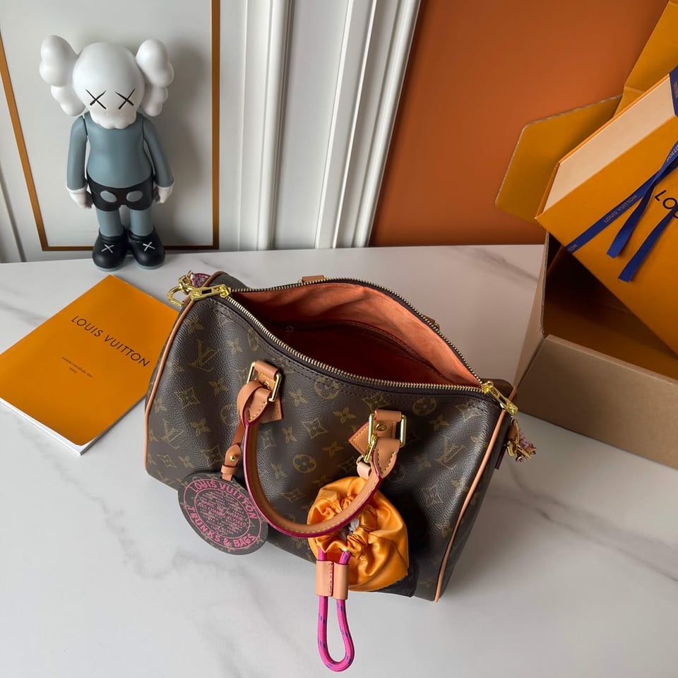 Louis Vuitton Speedy Soft 30 Bag Monogram Orange M27512 view 7