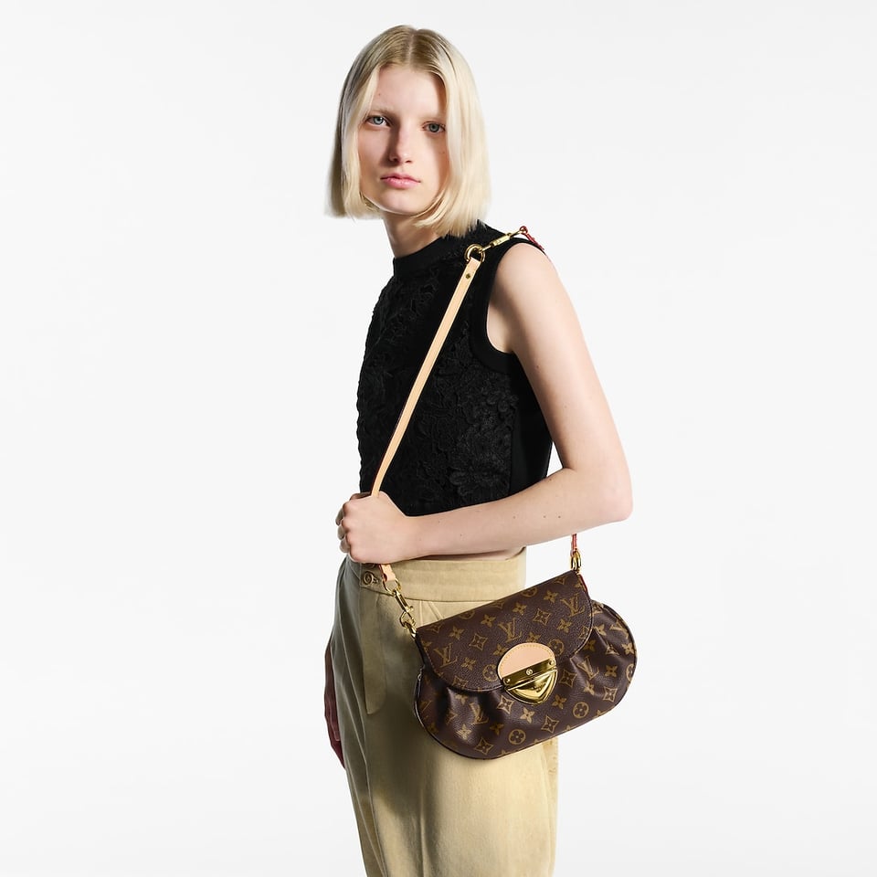 Louis Vuitton Sunset Bag Monogram Canvas with Gold Hardware 27cm/10.6in M13617 view 3