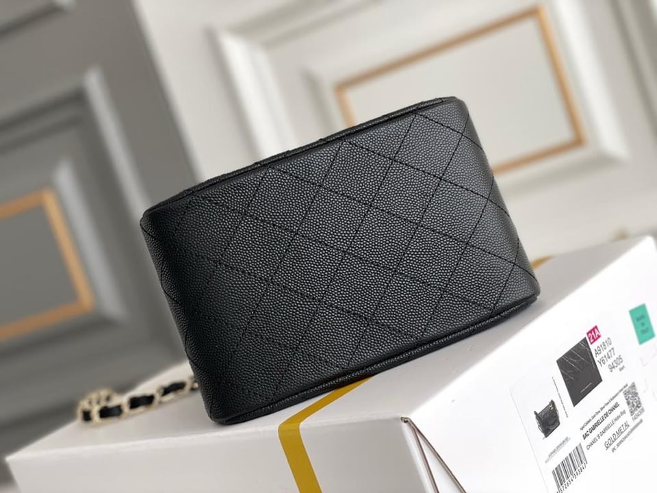 Chanel Grained Embossed Hobo Bag Black 17Cm/6.7in view 11