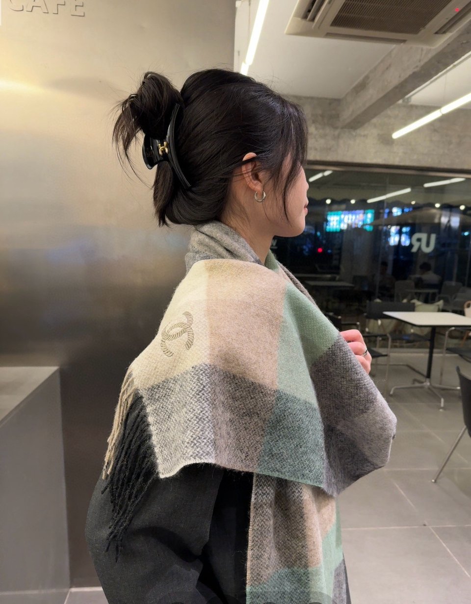 Chanel Cashmere Scarf Colorblock Beige For Women 200cm view 6