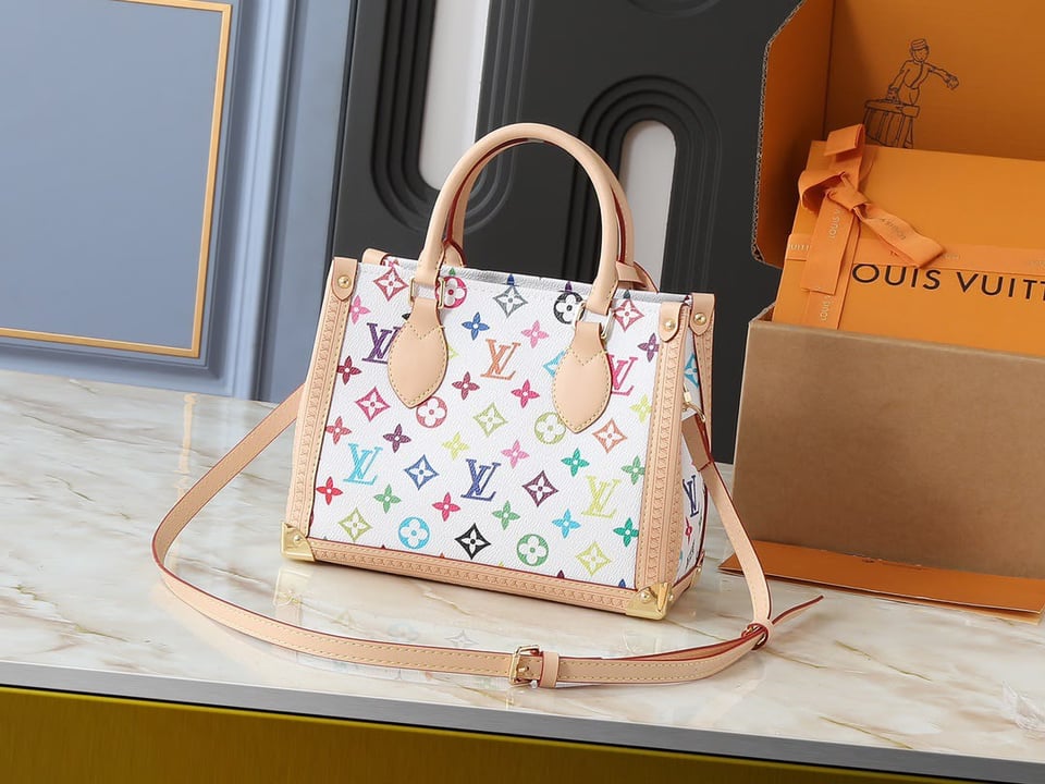 Louis Vuitton OnTheGo PM LV x TM Bag White Multicolore 25cm M27580 view 5