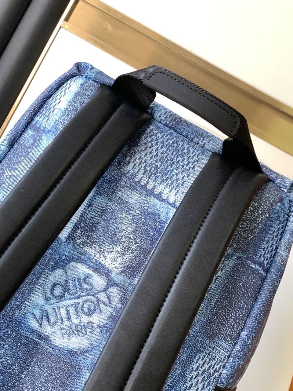 Louis Vuitton Discovery Backpack Pm Damier Blue 15.7In/40Cm view 8