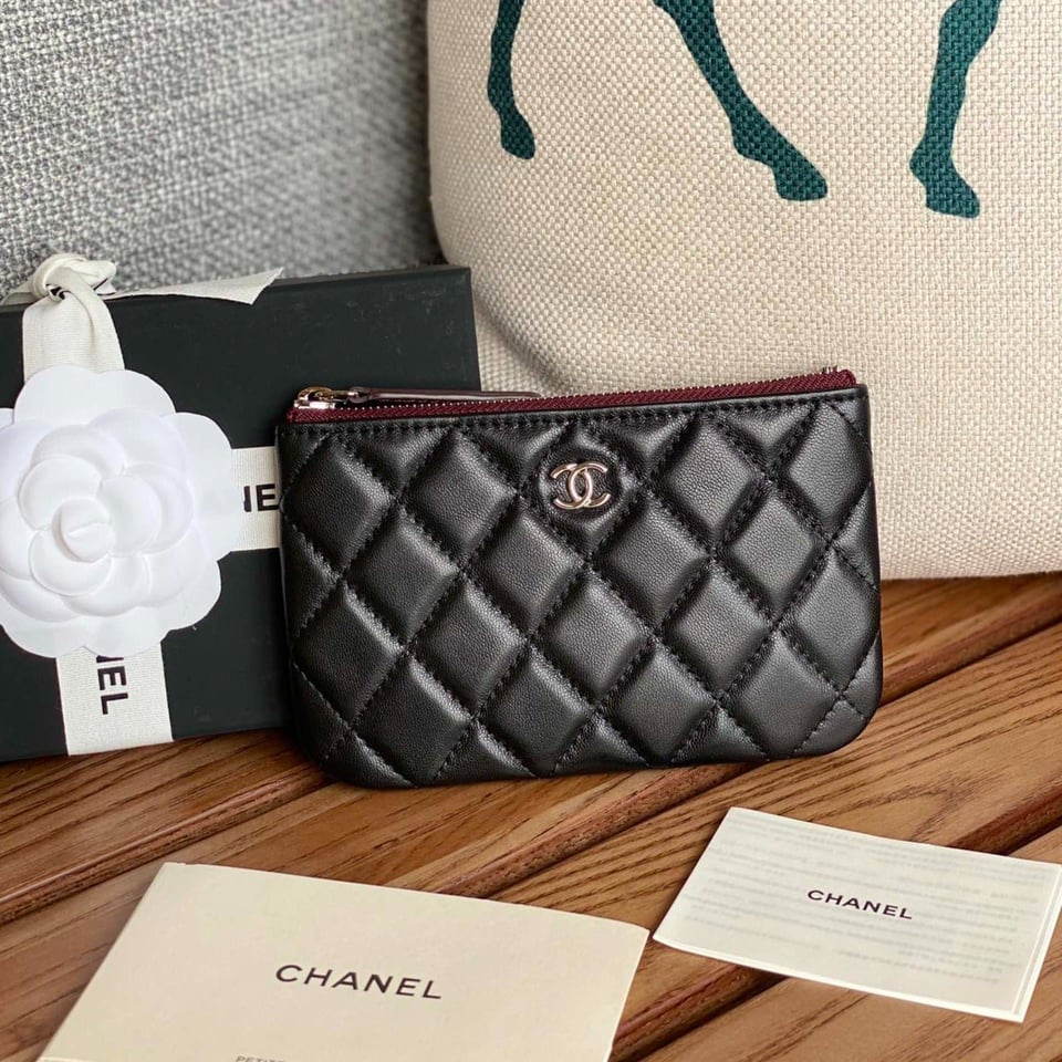 Chanel Zipped Wallet 15 Black Lambskin Silver Hardware view 2