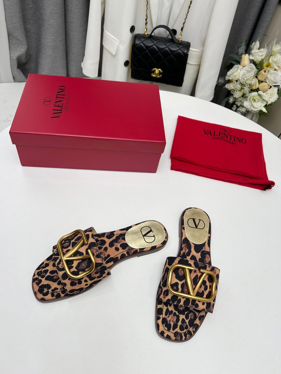Valentino Garavani Leopard Print Buckle Sandals 3W2S0Bd5Rqy 09J view 7