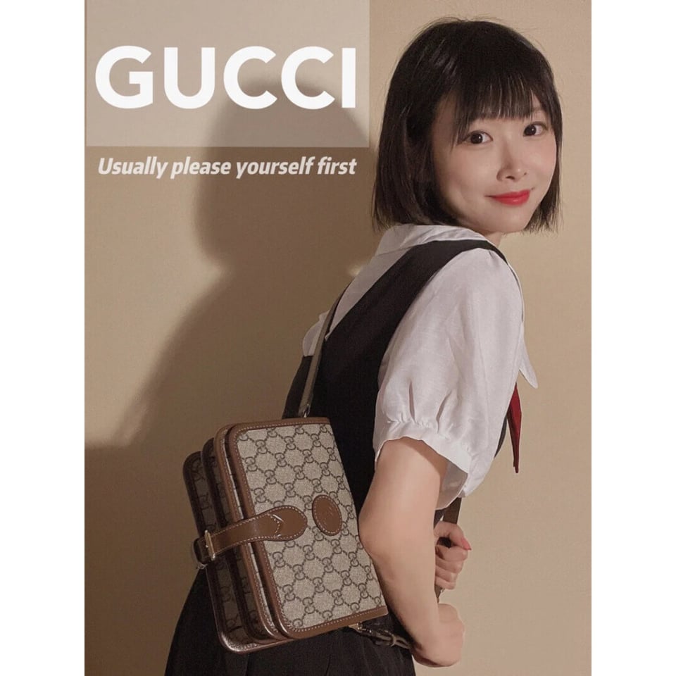 Gucci Mini Shoulder Bag with Interlocking G in GG Supreme view 6