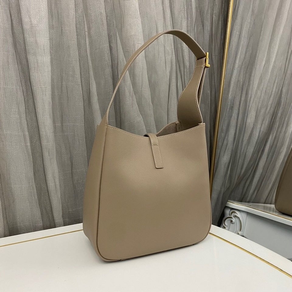 Saint Laurent Le 5 A 7 Soft Small Hobo Bag In Smooth Leather Grey view 5