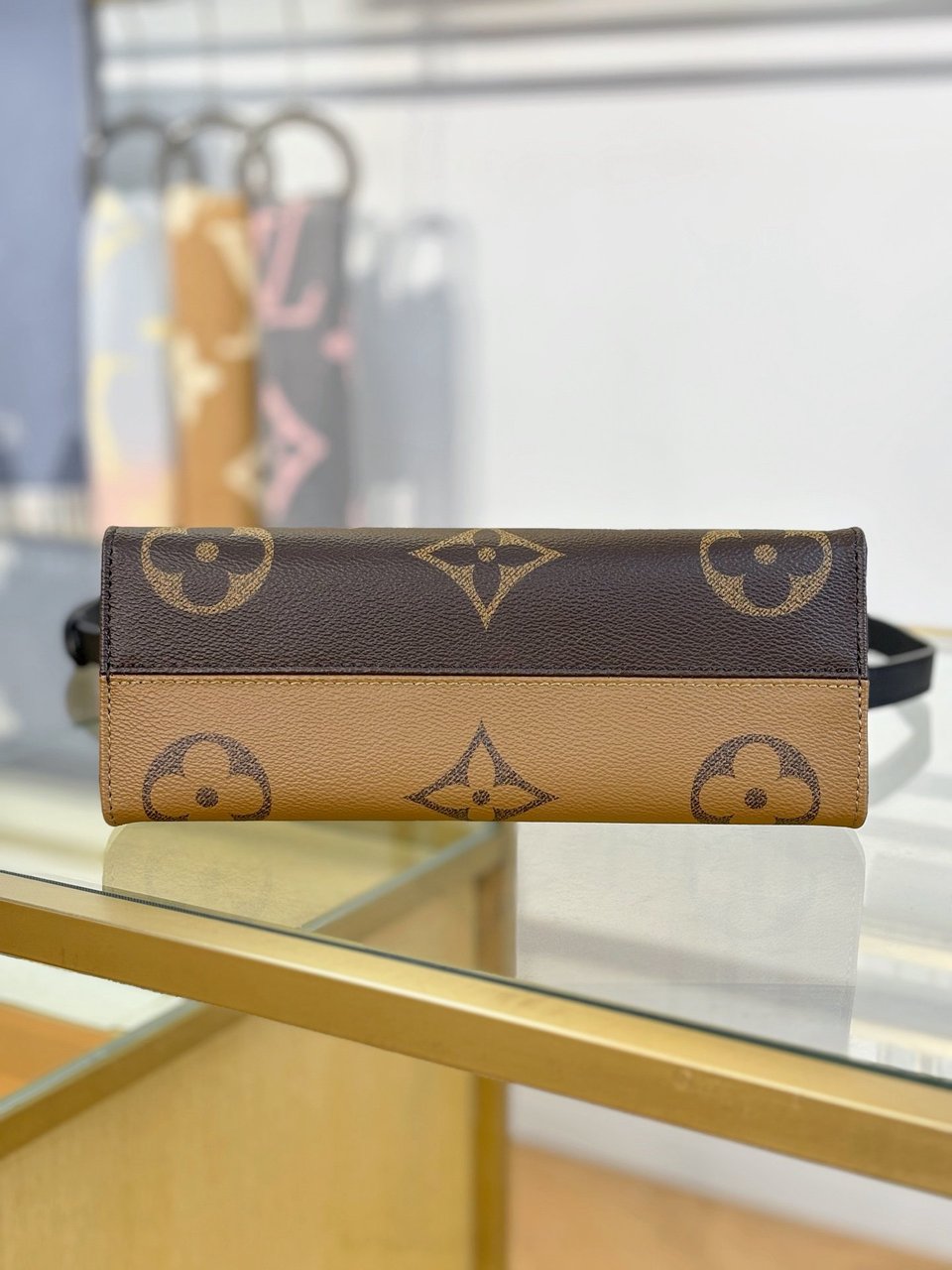 Louis Vuitton LV x TM OnTheGo East West Chain Bag ‘Black’ M14236 25cm/ 9.8in view 12