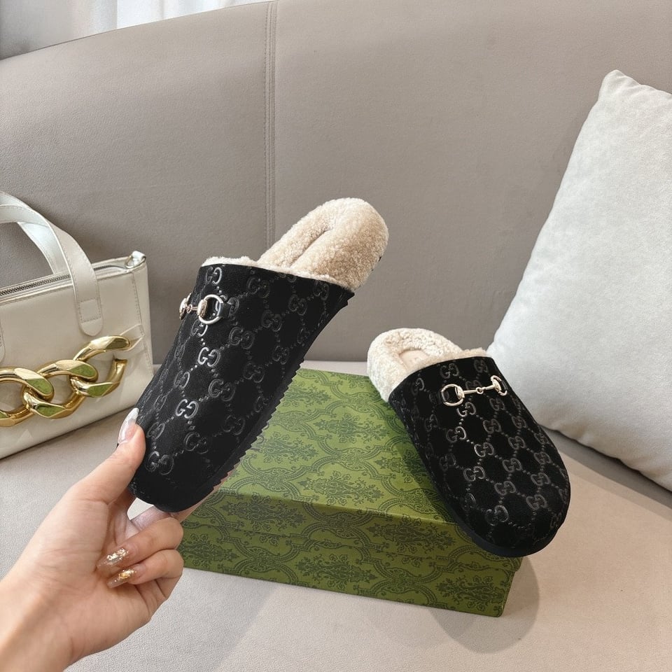Gucci Women’S Horsebit Mule Gg Suede Black view 3