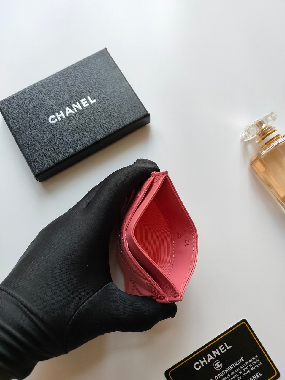 Chanel Card Holder 11.2 Blush Pink Calfskin Gold Icon view 5