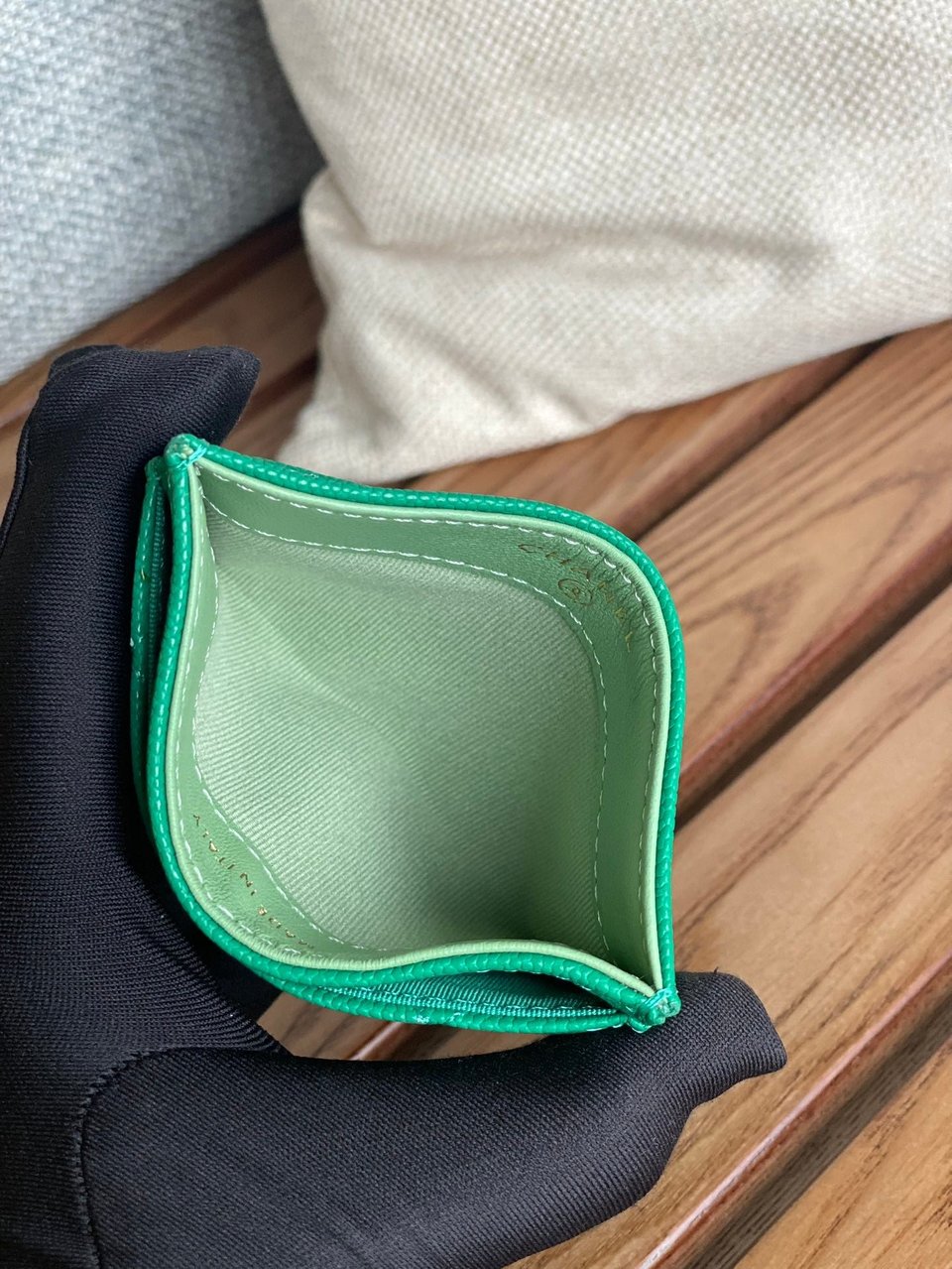 Chanel Card Holder 10Cm Dark Green Caviar view 5