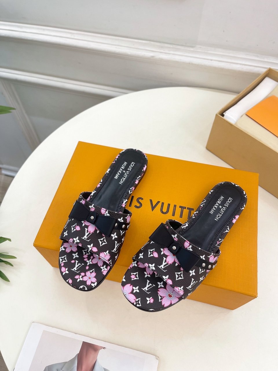 Louis Vuitton x Takashi Murakami Cherry Blossom Flat Slide Black Monogram with Bow view 4