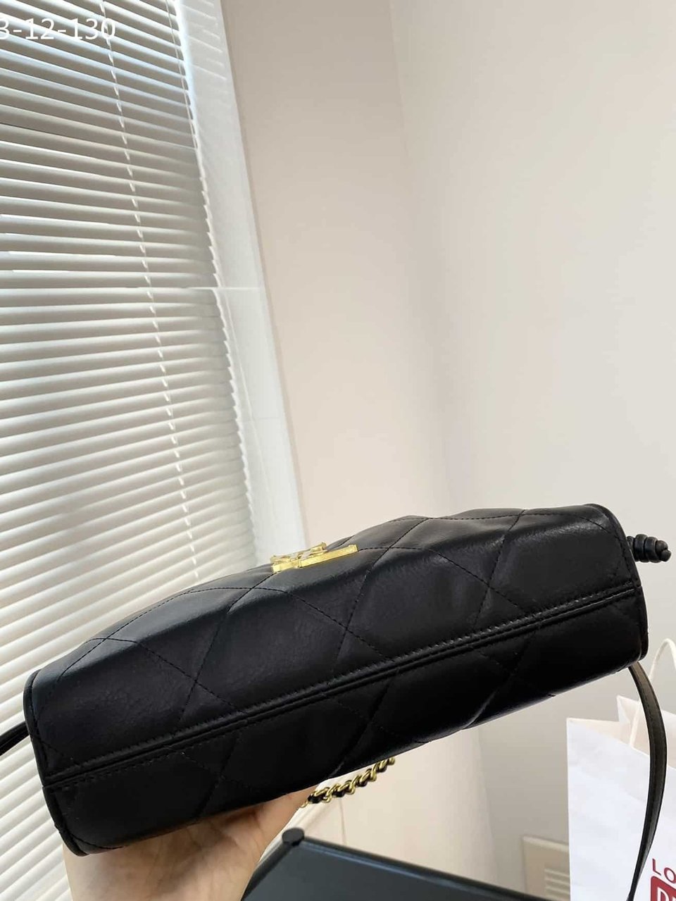 Saint Laurent Bucket Bag Quilted Black 29Cm view 4
