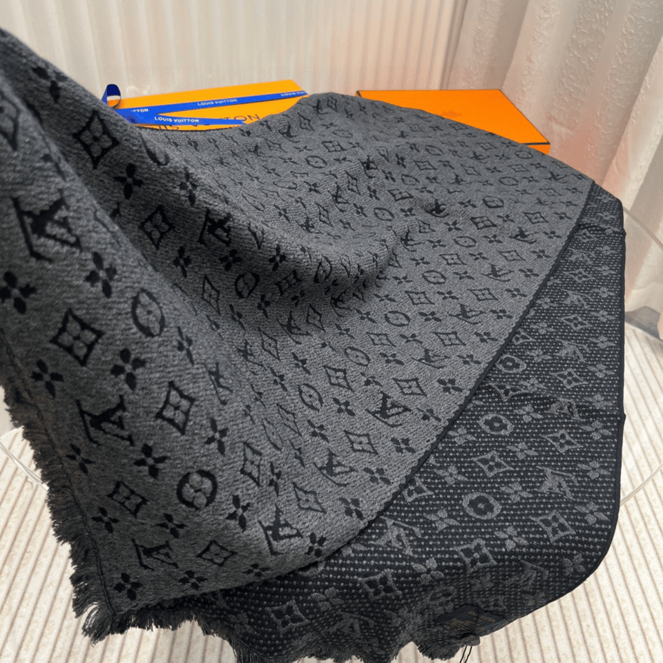 Louis Vuitton Monogram Jacquard Scarf Grey For Women 180cm view 4