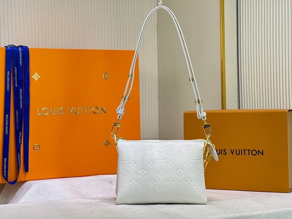 Louis Vuitton Coussin BB 22cm/8.7in Monogram Empreinte Leather White M20770 – Women view 10