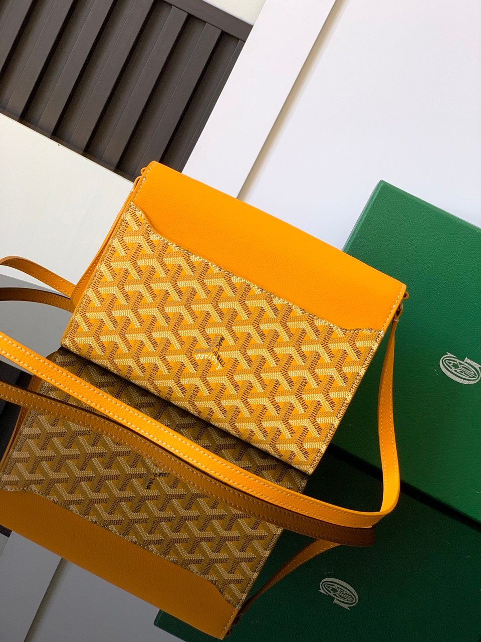 Goyard Chypre Wallet-Pouch 21 Cm Yellow Goyardine Canvas And Calfskin 21cm view 6