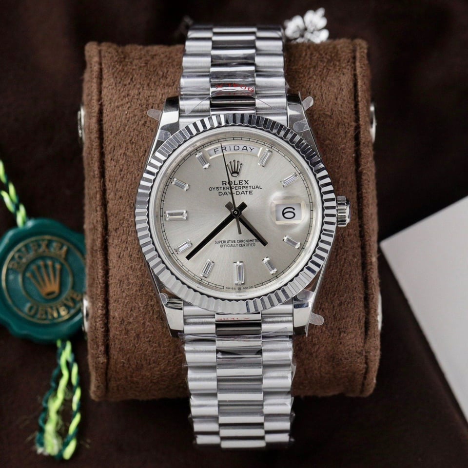 [Superclone] Rolex Day-Date 36mm Silver Dial President 128236 view 2