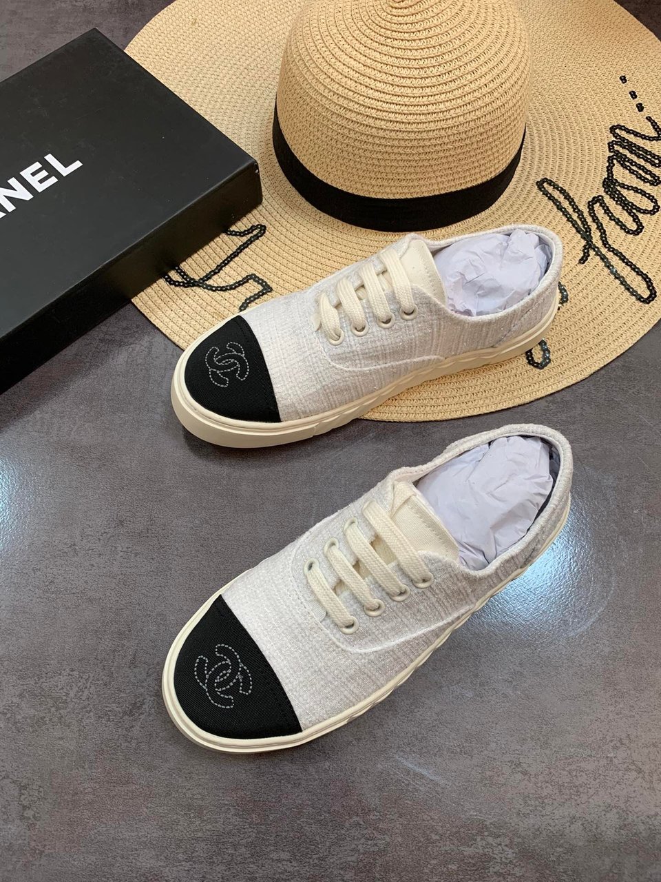 Chanel Cc Sneakers Canvas Mix In White view 9