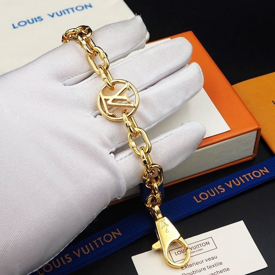 Louis Vuitton Chain Bracelet Gold view 5