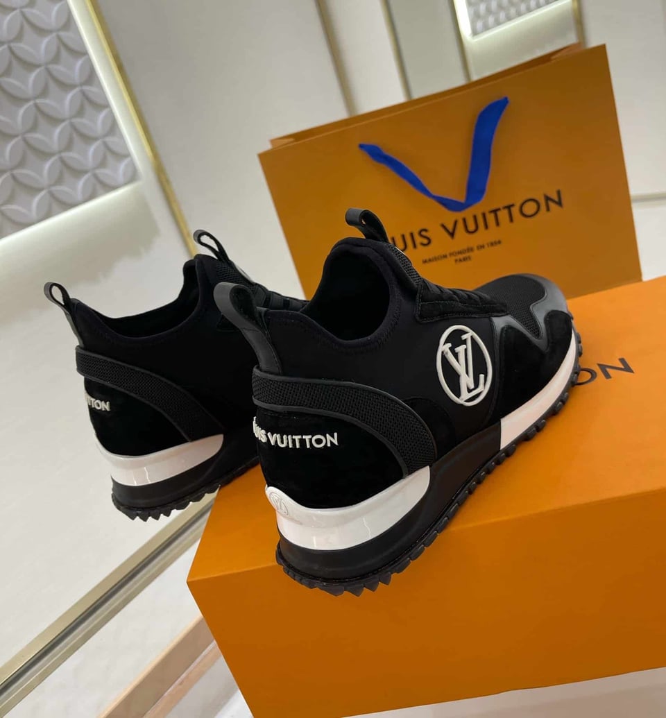 Louis Vuitton Run Away Sneaker Black 1A9Er7 view 15