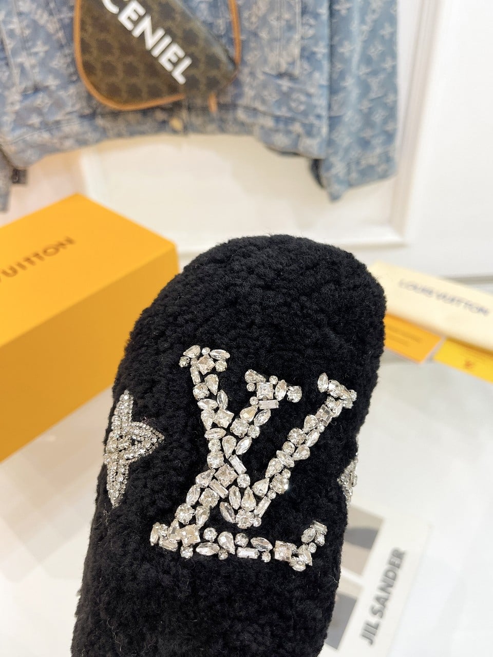 Louis Vuitton Shearling Uggs Slippers Black view 4