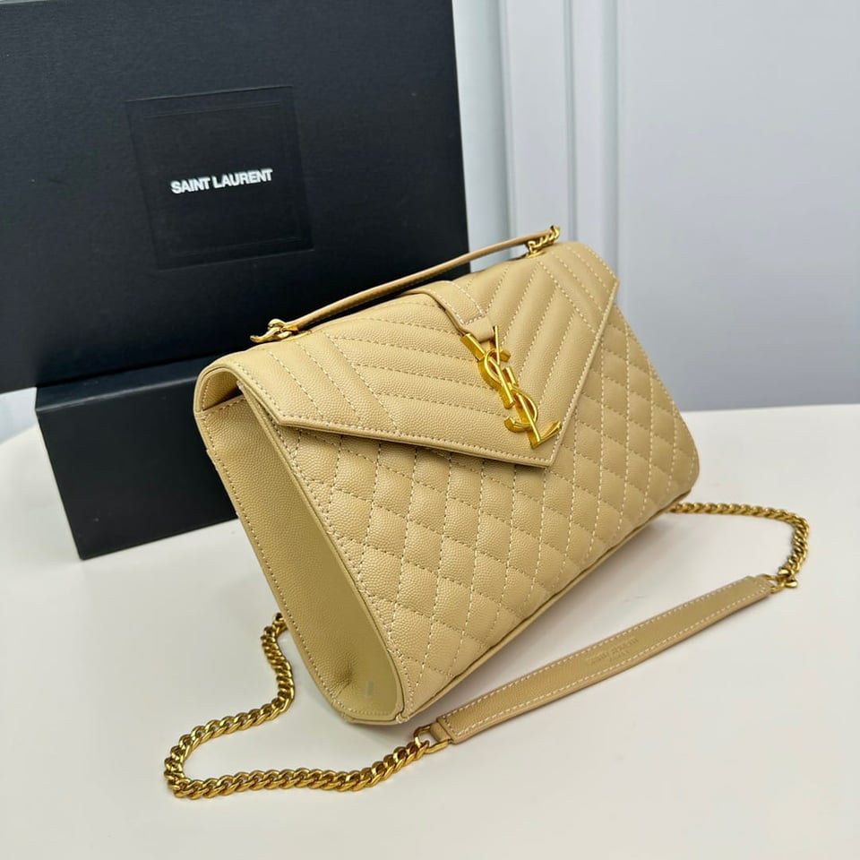 Saint Laurent Envelope Medium Chain Bag In Mix Matelasse Grain De Poudre Embossed Beige 24Cm view 4