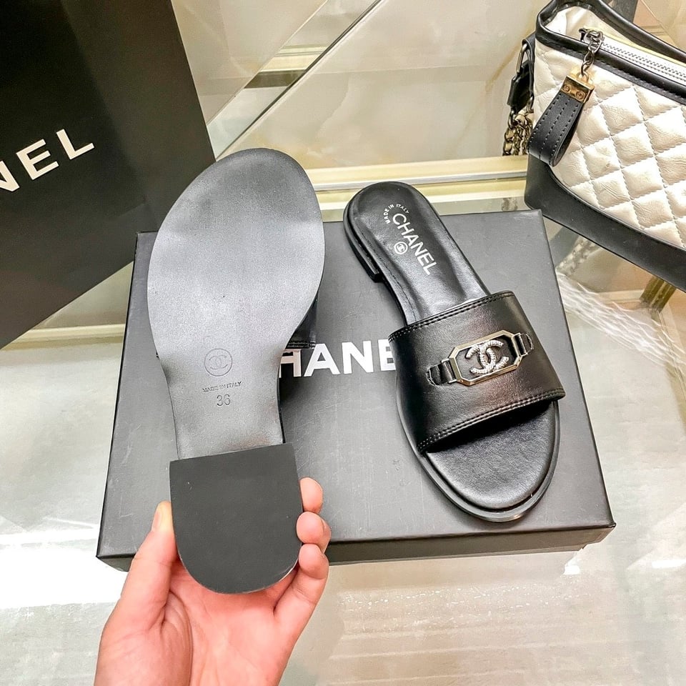 Chanel Slippers With Cc Silver Hardware Black G45172 B13906 Nq961 view 6