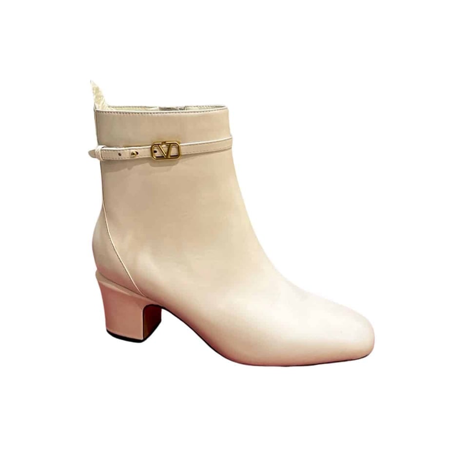 Valentino Garavani Tan Go Ankle Boot In Calfskin Leather White view 2