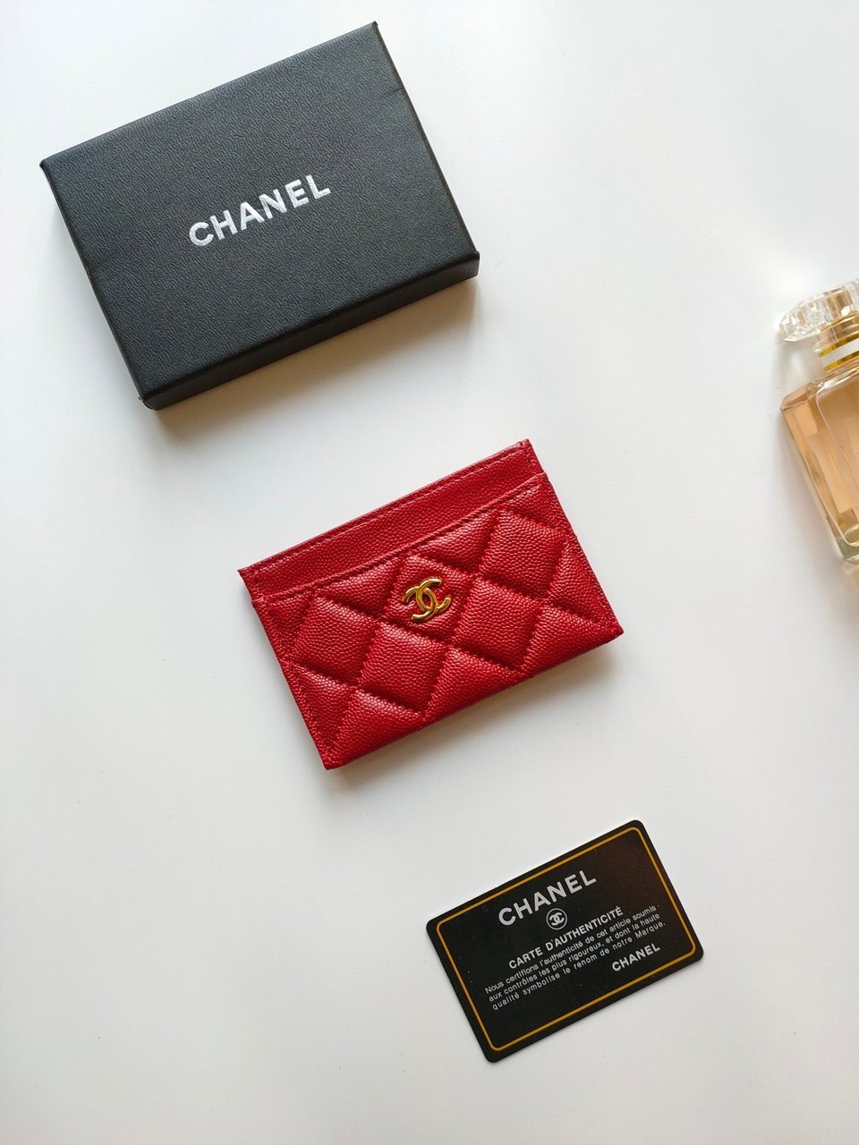 Chanel Card Holder 11.2 Red Grained Calfskin Gold Icon view 3