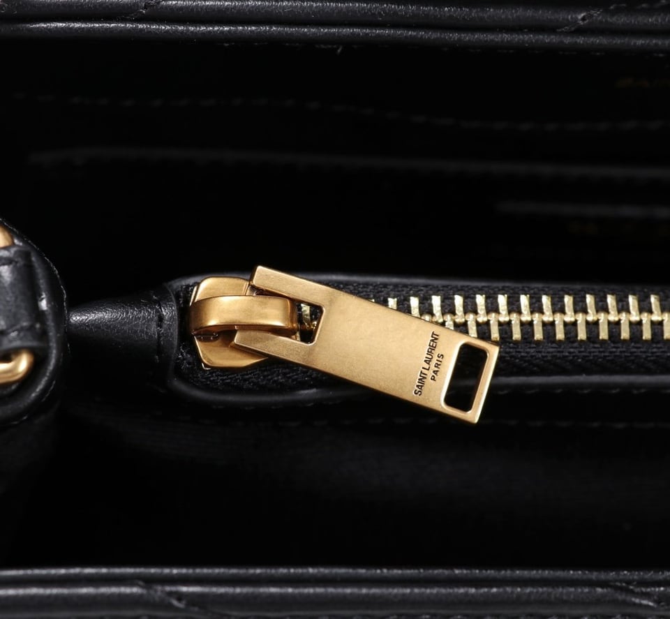 Saint Laurent Loulou Small Chain Bag In Matelassã‰ Y Black Gold 23Cm view 6