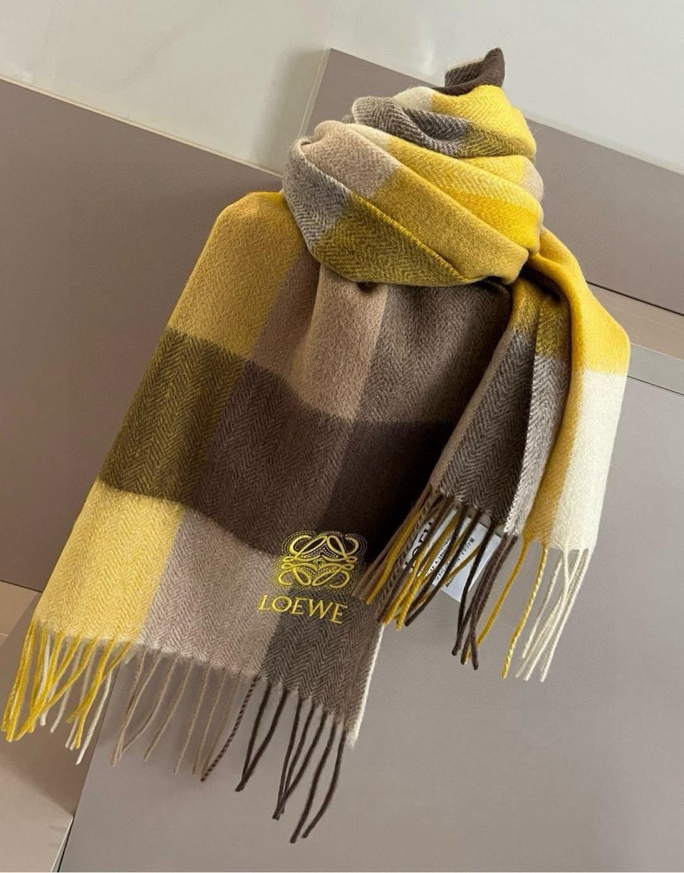 Loewe Cashmere Scarf Check Yellow For Women 180cm view 2