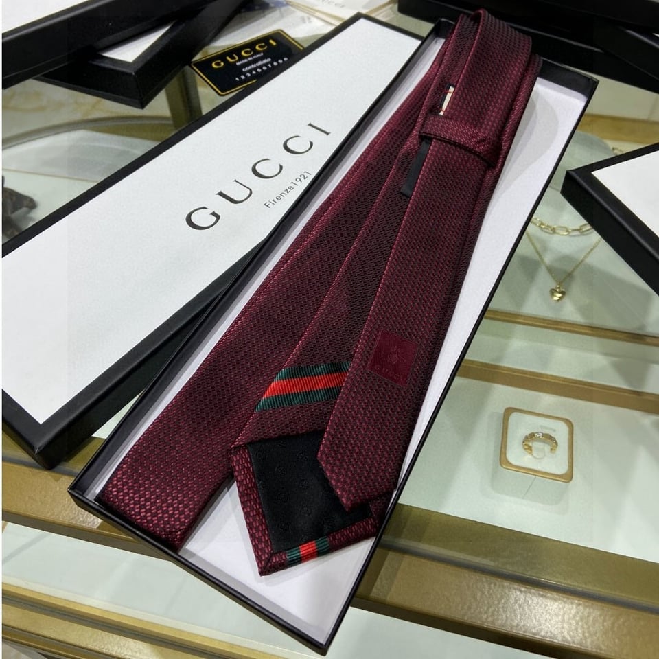 Gucci Bee Pattern Red Canvas Tie For Men view 9