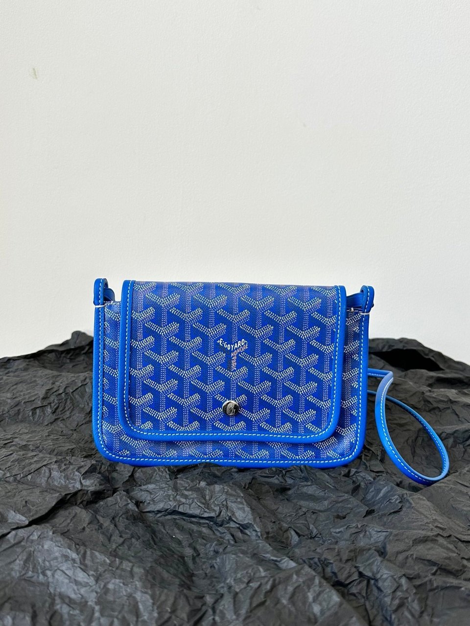 Goyard Plumet Pocket Wallet 20 Cm Sapphire Blue Goyardine Canvas And Lambskin Trim view 9